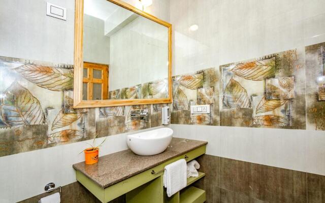 Fabhotel La Kailasha Cottage