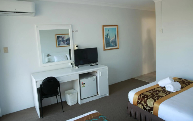 El Lago Waters Motel – Guest Rooms – The Entrance