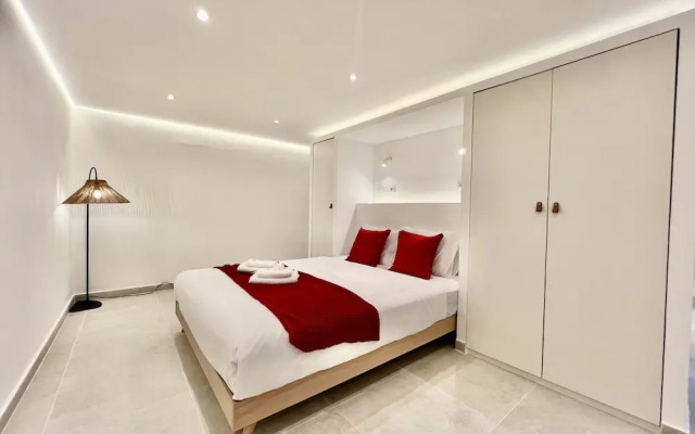 Vilamoura Deluxe Villa by Homing