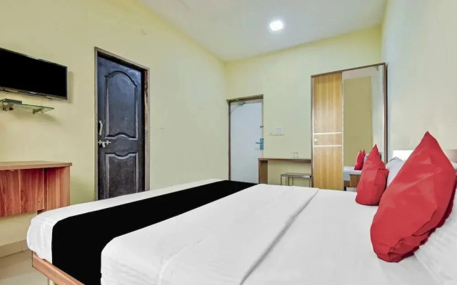Nakshatra Comforts by OYO Rooms