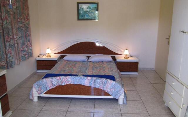 Villa Mike 105 Apartments
