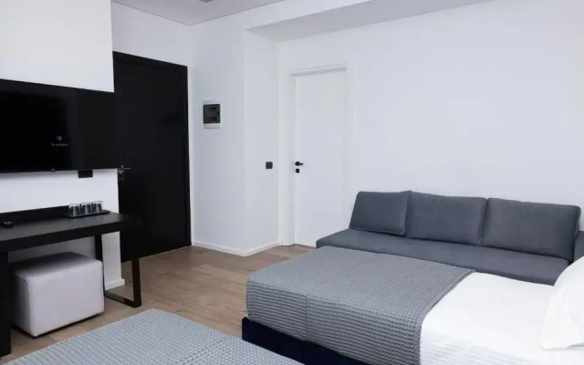 Lans Hotel