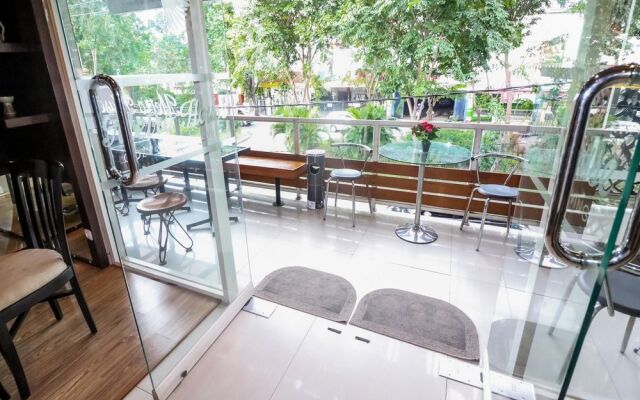 NIDA Rooms Raya Dukuh Kupang 50