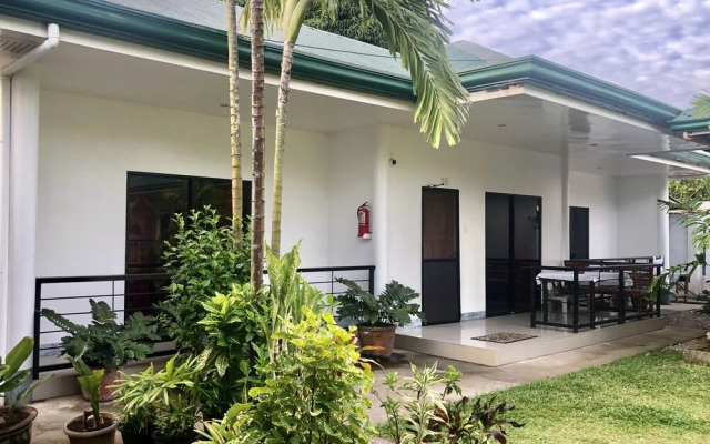 Paguia's Cottages