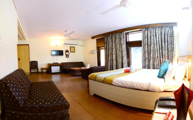 Hotel Kapoor Inn by OYO Rooms