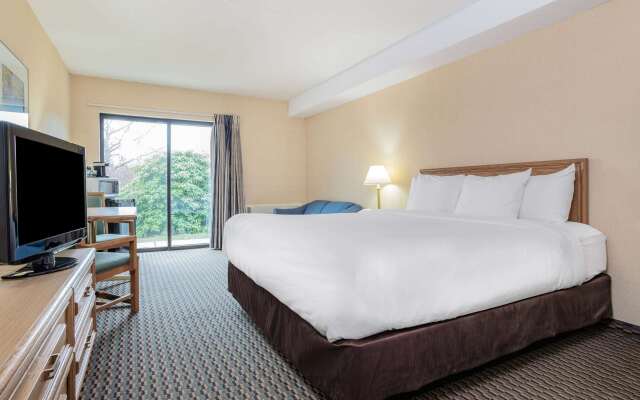 Travelodge by Wyndham Bridgewater