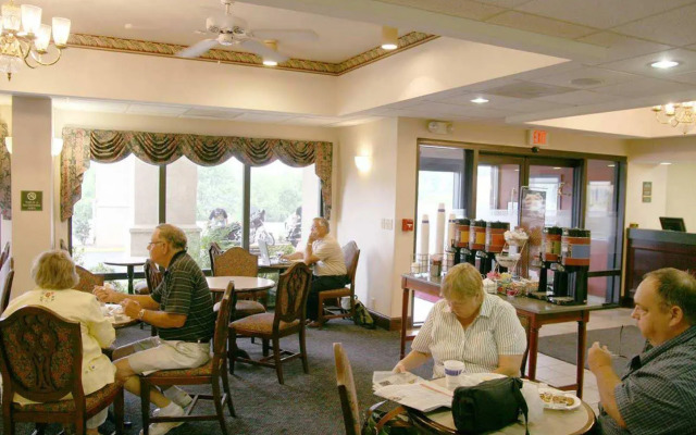 Hampton Inn Roanoke/Hollins - I-81