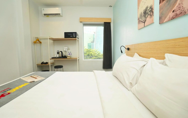 Front One Hotel Pasir Koja Bandung