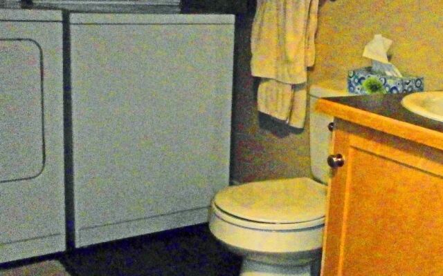 Kaslo Bay Condominium