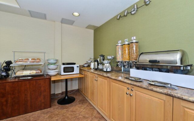 Canadas Best Value Inn - Langley / Vancouver