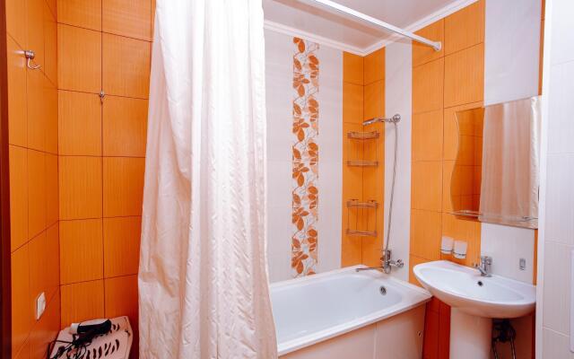 Apartments on Lenin Avenue 112-78