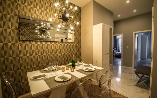 Executive Bright Apt. by Ruterra