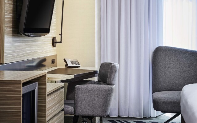 Novotel Toronto North York