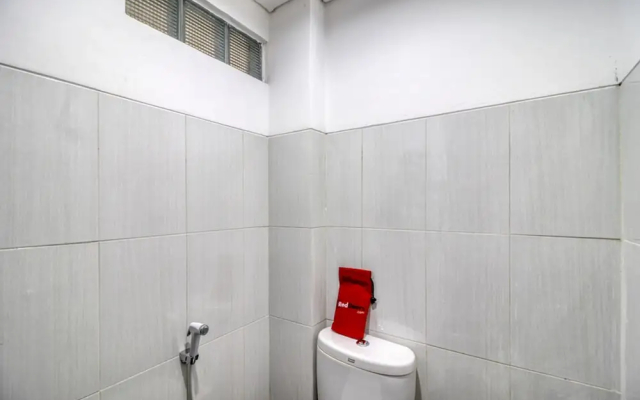 RedDoorz Syariah near Galeria Mall Yogyakarta
