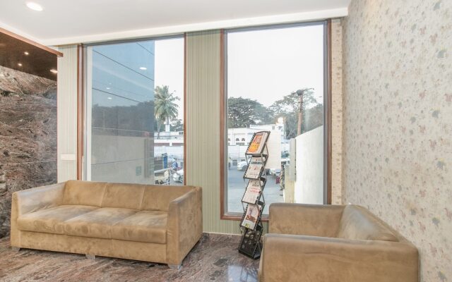 OYO 11308 Benhur Pride Hotel