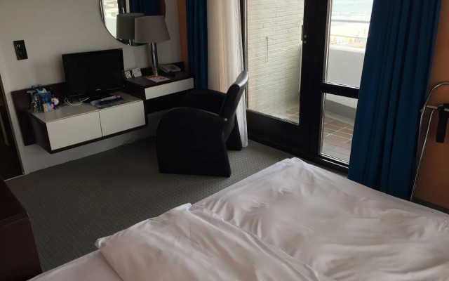 TOP CountryLine Hotel Roth am Strande