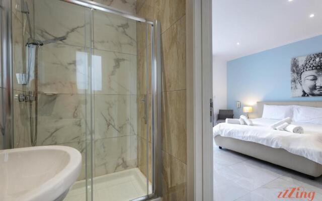 Seafront Penthouse w Unobstructed Sea Views