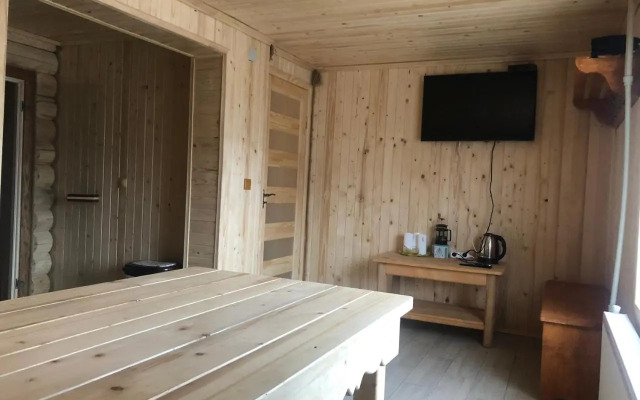 Wodden Cottage in Yasinya