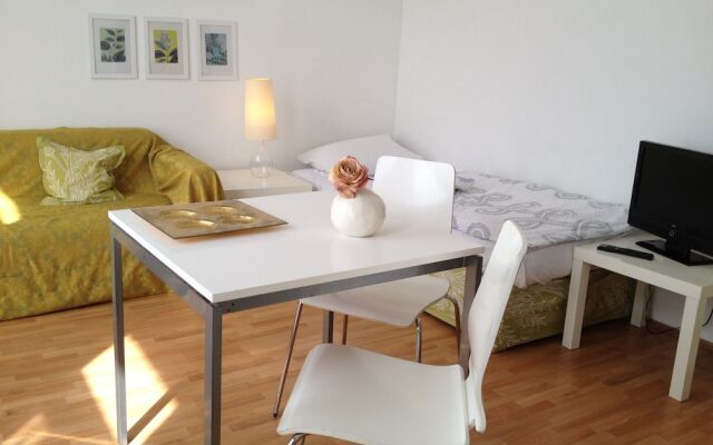 a-domo Apartments Mülheim - Apartments, Lofts & Hostel Rooms - short or longterm - single or grouptravel