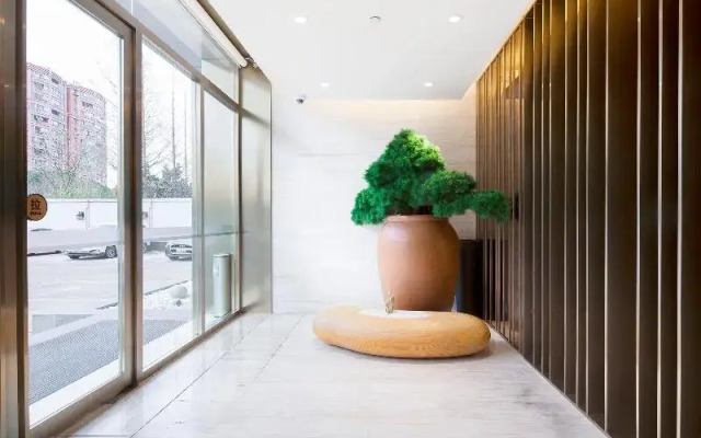 Ji Hotel Shanghai Wuwei Dong Road Metro Station