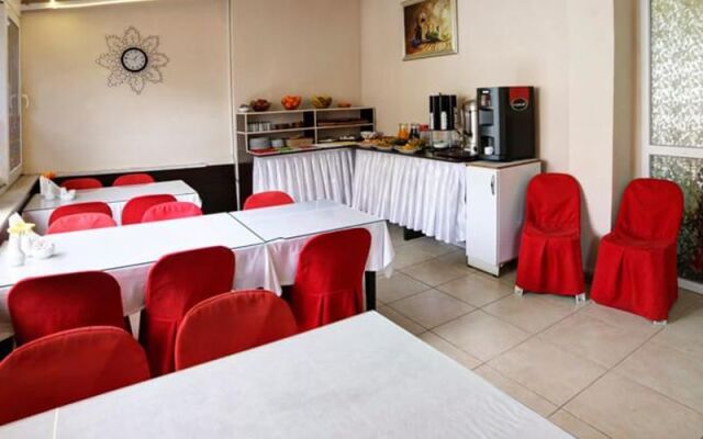 Serenity Hotel