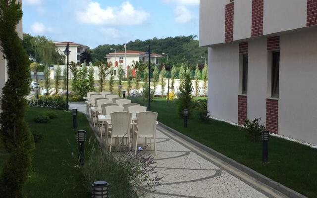 Uçar Royal Hotel and Conference Hall