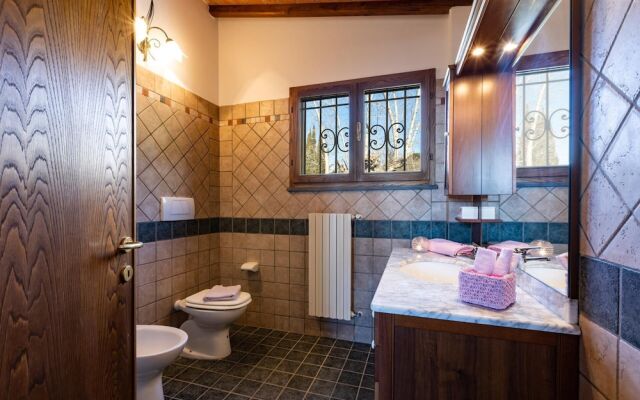 Captivating 1-bed Villa With Pool in Tuscany