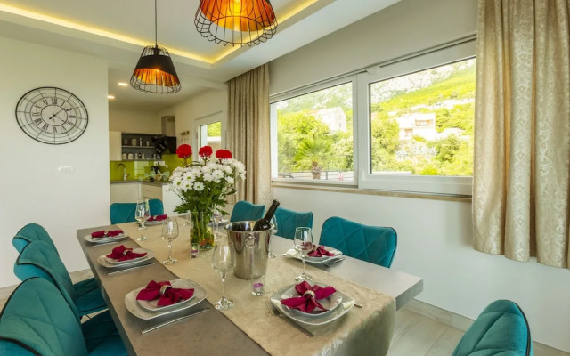 Villa Romance