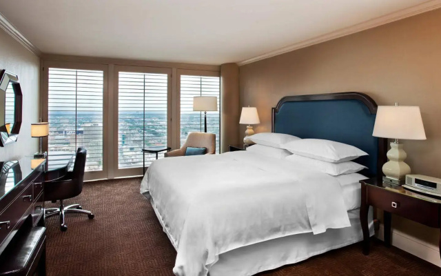 Sheraton New Orleans Hotel