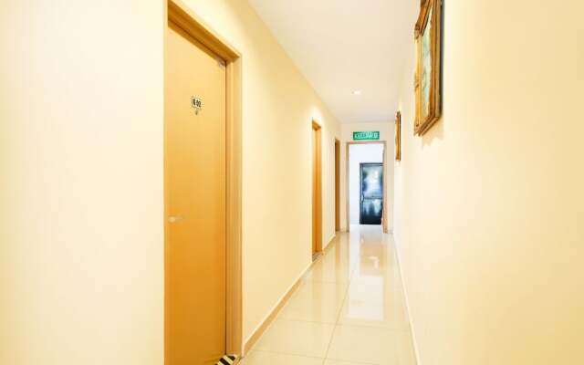 Super OYO 635 Seven Days Hotel