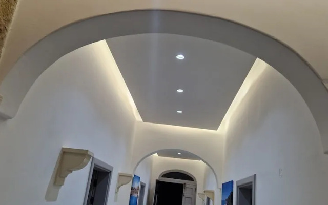 Modern 4-bed Home in Ix-xaghra, Valley View Pool