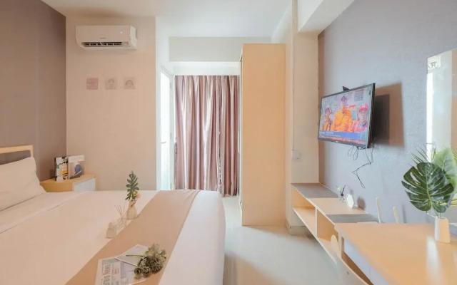 Modern Look Studio At Grand Kamala Lagoon Apartment