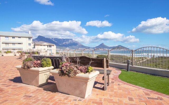 Romantic Beachfront Bachelor