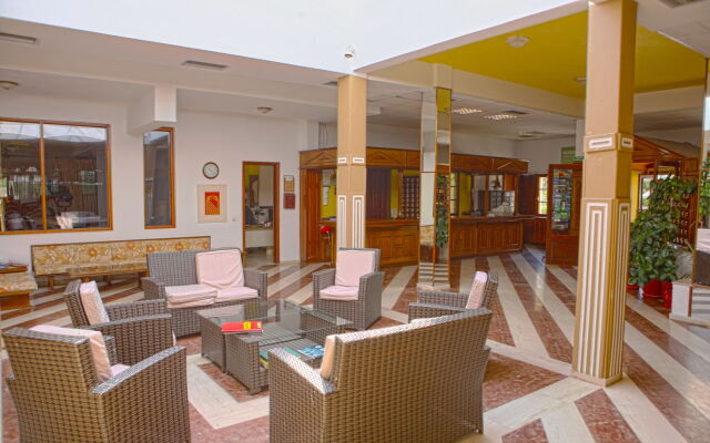 Pasiphae Hotel