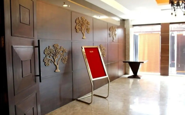 The Golden Palms Hotel & Spa Delhi