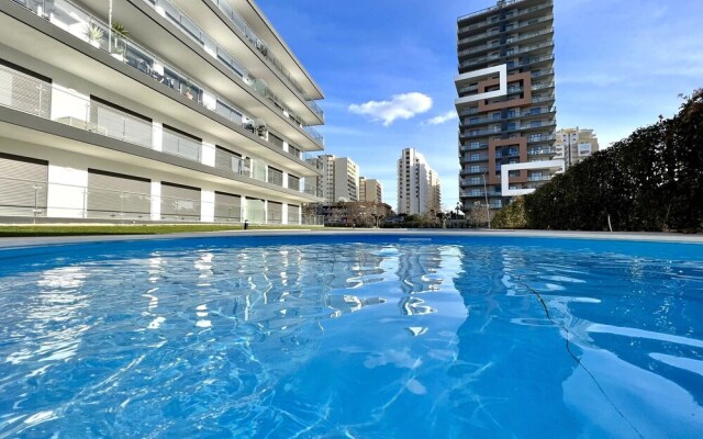 Praia DA Rocha Twins 1 With Pool