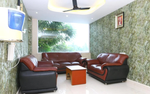 RB Grand Residency by OYO Rooms
