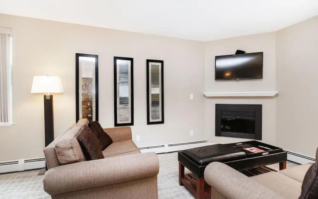 Canterra Suites Hotel