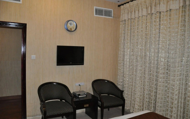 Pan Gulf Hotel Suites