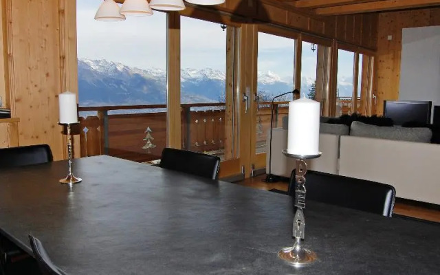 Le Mayen 14 - Four Bedroom