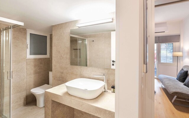 Phaedrus Living: Nea Smyrni Park View Flat