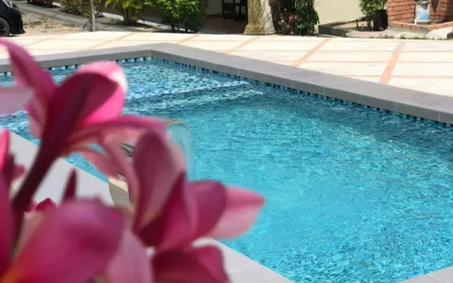 Dhania Motel