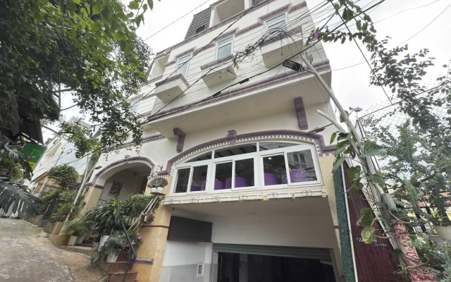 OYO 1295 Doi May Hotel Da Latd