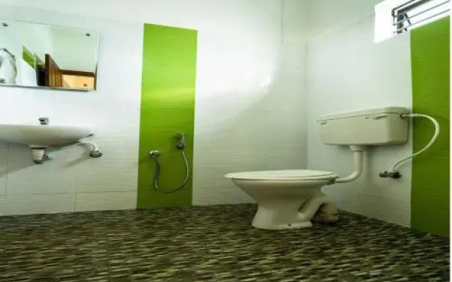 Hotel White Fort by OYO Rooms