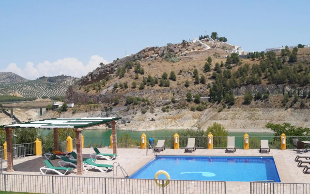 Hotel Caserio de Iznajar