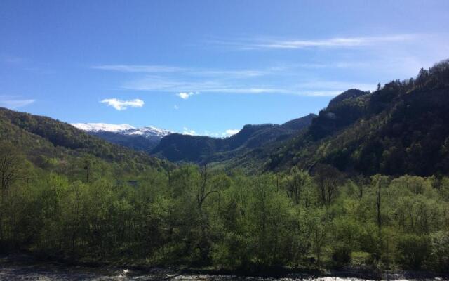 Zeleny Bereg Guest House