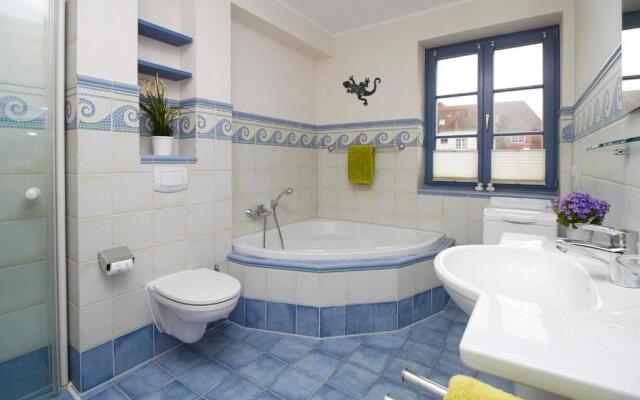 Neue Reihe 43 Villa Regulus EG