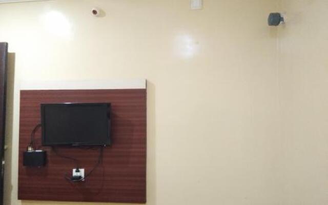 Hotel Adarsh Residency