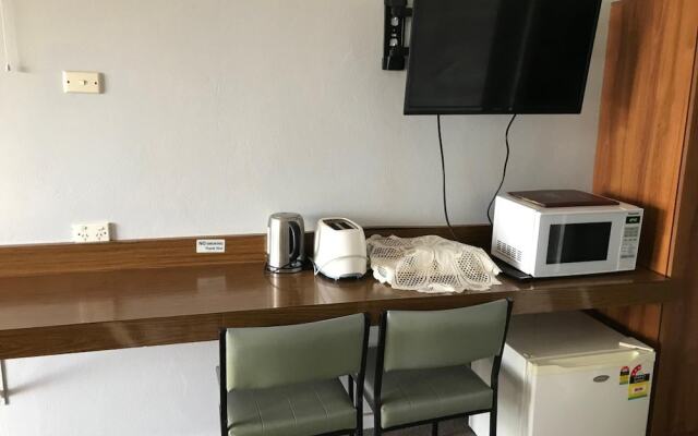 County Lodge Motor Inn