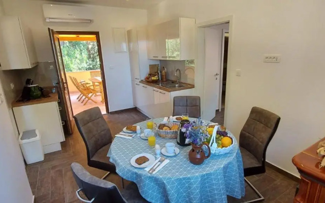 Kandarola Resort